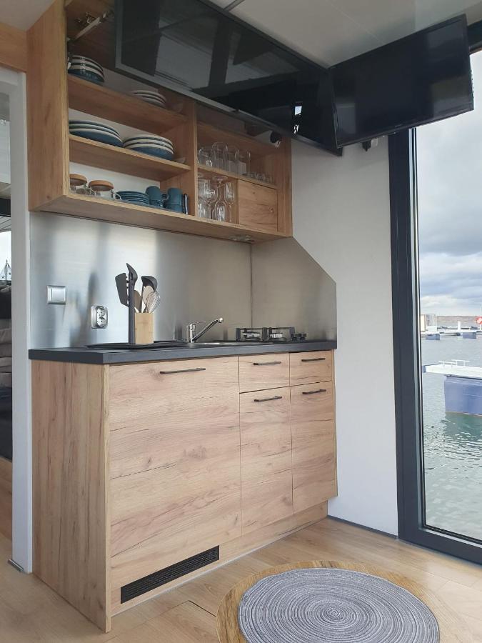 Mobiles Hausboot El'Milia Hotell Braunsbedra Eksteriør bilde